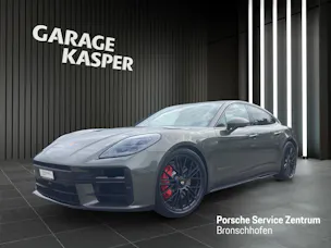 PORSCHE Panamera GTS