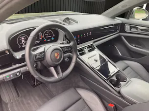 PORSCHE Panamera GTS