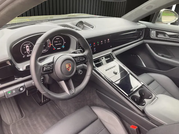PORSCHE Panamera GTS