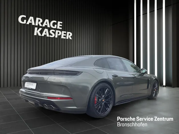 PORSCHE Panamera GTS
