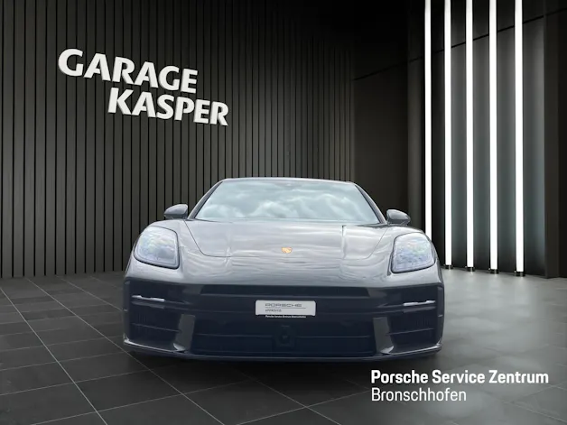 PORSCHE Panamera GTS