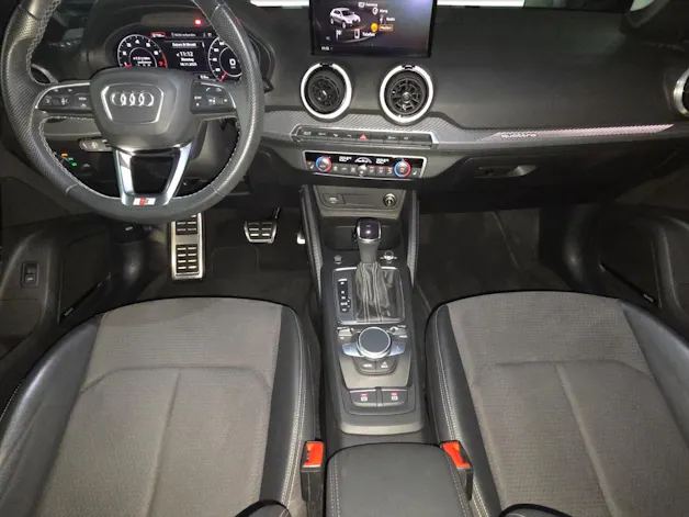 AUDI Q2 40 TFSI S line quattro S-tronic