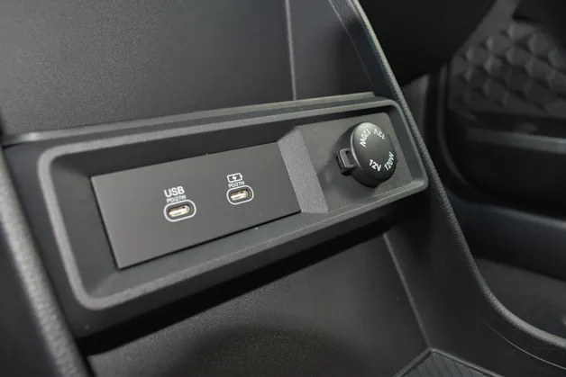 KGM -SsangYong Torres 1.5 TGDI Hybrid Titanium AT