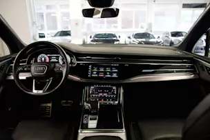 AUDI SQ7 TFSI quattro tiptronic