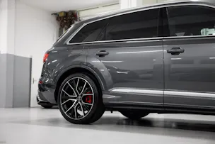 AUDI SQ7 TFSI quattro tiptronic