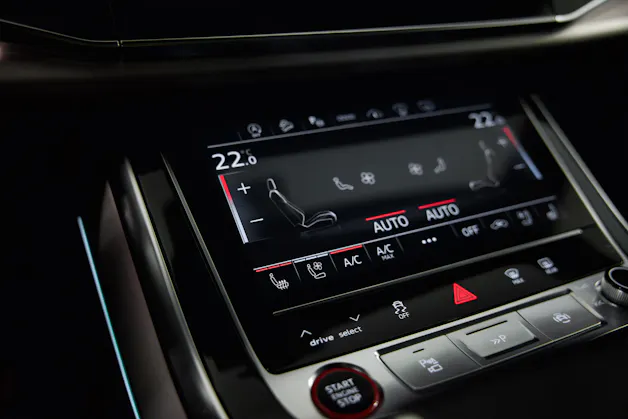 AUDI SQ7 TFSI quattro tiptronic