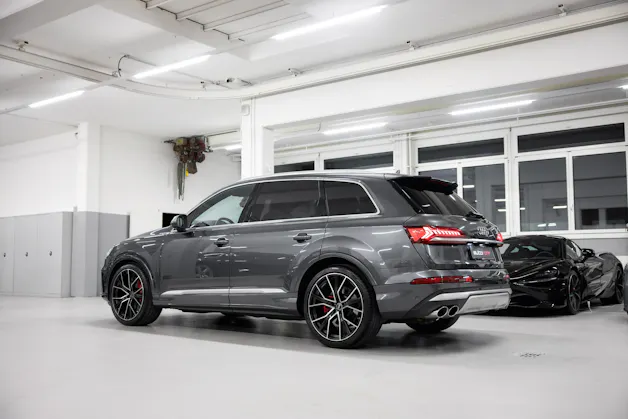 AUDI SQ7 TFSI quattro tiptronic
