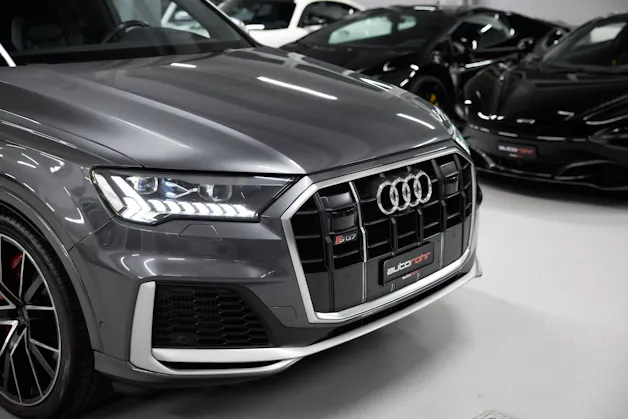 AUDI SQ7 TFSI quattro tiptronic