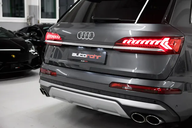 AUDI SQ7 TFSI quattro tiptronic