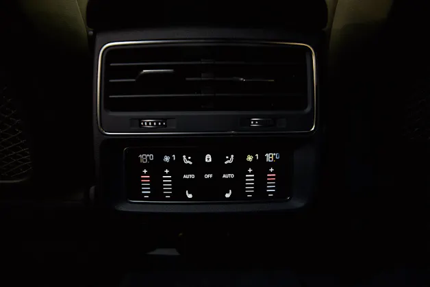 AUDI SQ7 TFSI quattro tiptronic