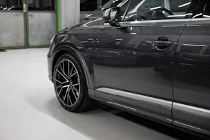 AUDI SQ7 TFSI quattro tiptronic