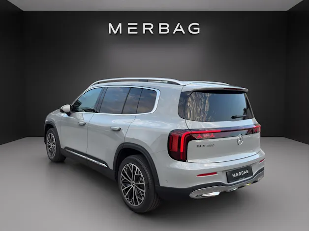 MERCEDES-BENZ GLB 350 85kWh EQ 4 Matic