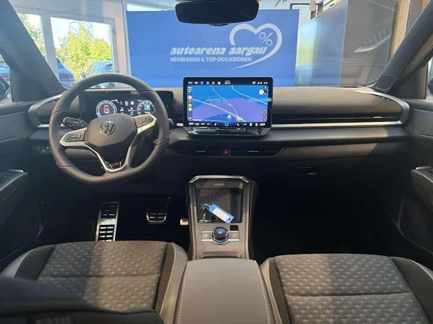 VW T-Roc 1.5 eTSi mHEV R-Line DSG-Automat