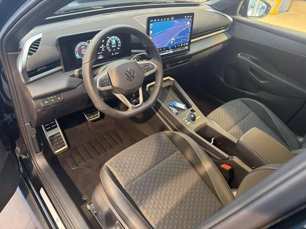 VW T-Roc 1.5 eTSi mHEV R-Line DSG-Automat