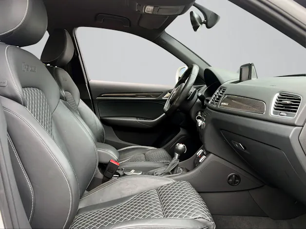 AUDI RS Q3 2.5 TFSI quattro S-tronic