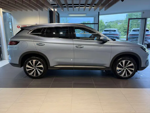 BYD Seal U DM-i PHEV Design AWD 324PS Automat