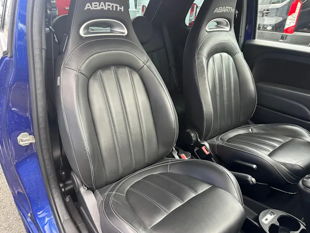 FIAT 595 Abarth 1.4 T-Jet 165 Turis