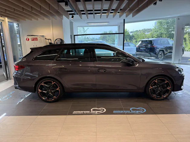CUPRA LEON ST 2.0 TSi VZ 333PS 4Drive DSG-Automat