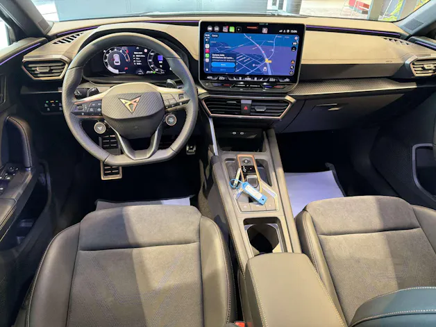 CUPRA LEON ST 2.0 TSi VZ 333PS 4Drive DSG-Automat