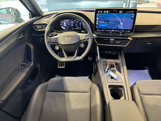 CUPRA LEON ST 2.0 TSi VZ 333PS 4Drive DSG-Automat