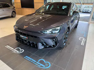 CUPRA LEON ST 2.0 TSi VZ 333PS 4Drive DSG-Automat