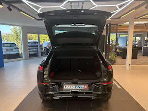 VW T-Roc 1.5 eTSi mHEV R-Line DSG-Automat