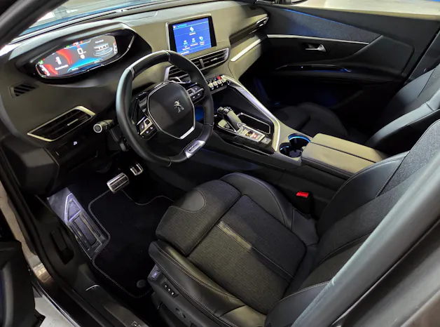 PEUGEOT 3008 1.6 THP Allure