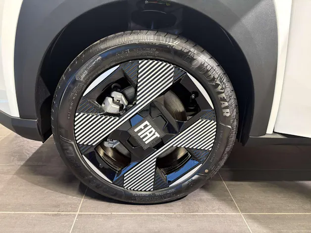 FIAT Grande Panda Elektro La Prima Automat