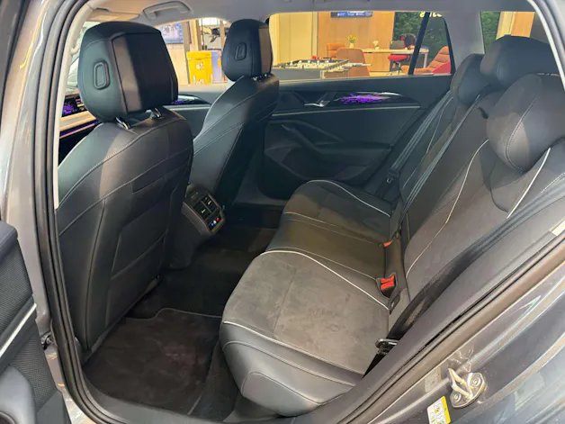 VW Passat Variant 1.5 eTSi evo2 Elegance DSG-Automat