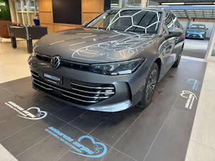 VW Passat Variant 1.5 eTSi evo2 Elegance DSG-Automat