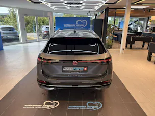 VW Passat Variant 1.5 eTSi evo2 Elegance DSG-Automat