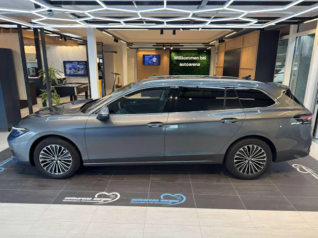 VW Passat Variant 1.5 eTSi evo2 Elegance DSG-Automat