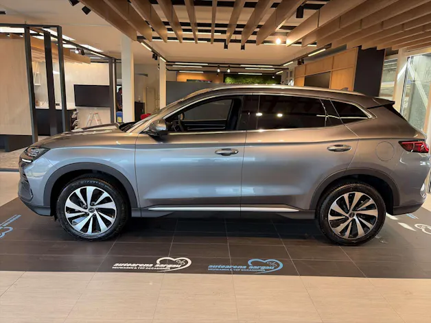 BYD Seal U DM-i PHEV Design AWD 324PS Automat