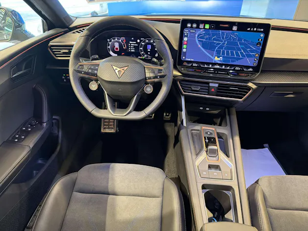 CUPRA LEON ST 2.0 TSi VZ 333PS 4Drive DSG-Automat