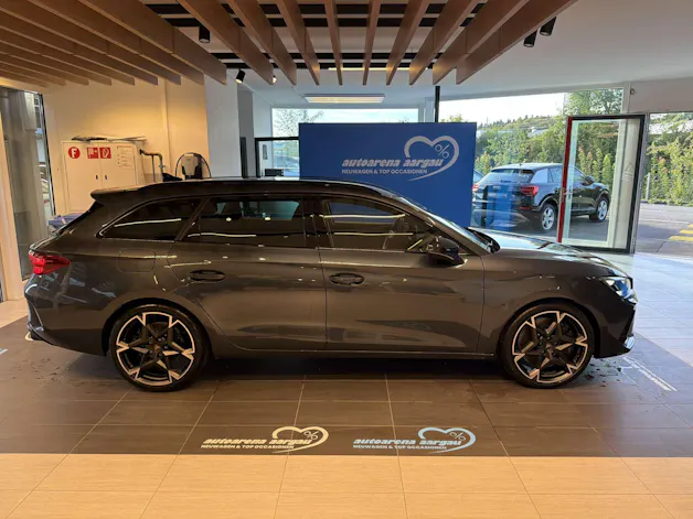 CUPRA LEON ST 2.0 TSi VZ 333PS 4Drive DSG-Automat