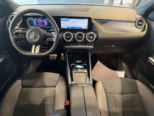 MERCEDES-BENZ GLA 200 AMG-Line DCT-Automat