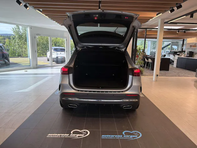MERCEDES-BENZ GLA 200 AMG-Line DCT-Automat