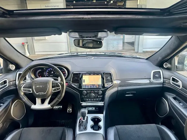 JEEP Grand Cherokee 6.4 V8 HEMI SRT8 Automatic
