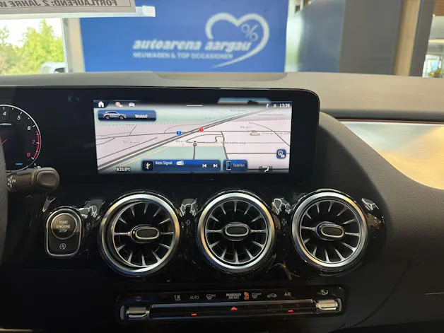 MERCEDES-BENZ GLA 250 4Matic AMG Line Advances Plus DCT-Automat