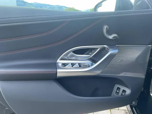 MERCEDES-BENZ C 400 4MATIC elektrisch