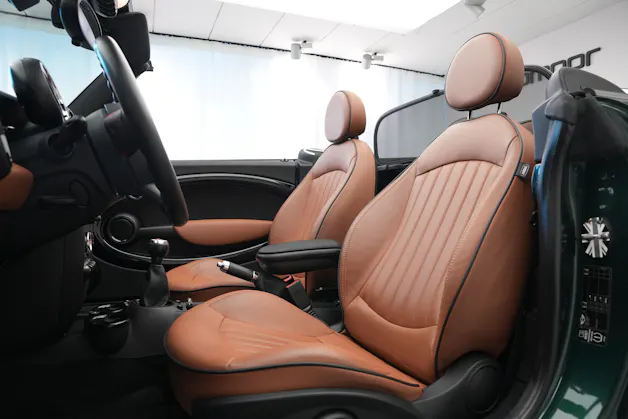 MINI Cooper John Cooper Works Cabriolet