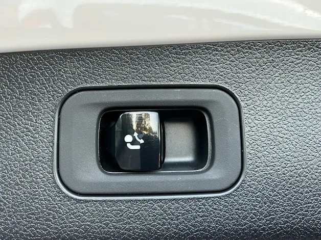 MERCEDES-BENZ E 220 d 4 Matic
