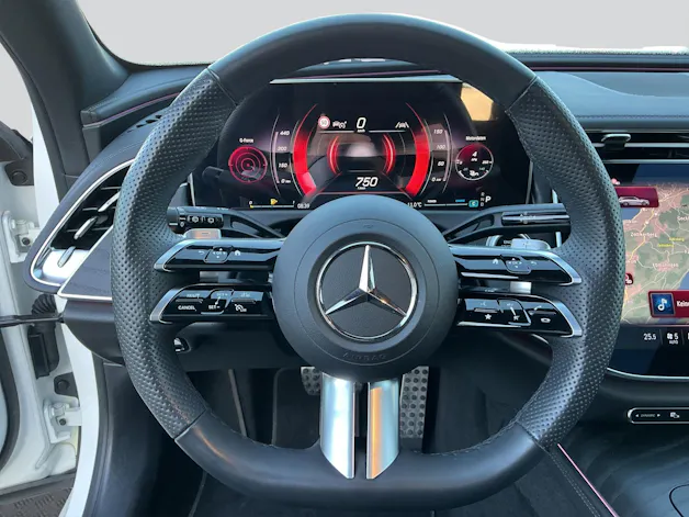 MERCEDES-BENZ E 220 d 4 Matic