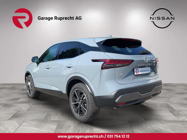 NISSAN Qashqai 1.3 DIG-T 158 Tekna