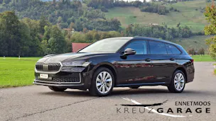 SKODA Superb Combi 2.0 TDi Selection 4x4 DSG *Anhängerkupplung & 8-fach bereift*