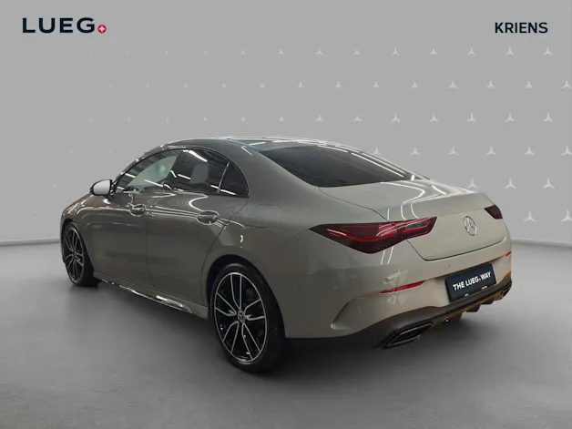 MERCEDES-BENZ CLA 200 - AMG / Rückfahrkamera / Ambiente-Licht / Volldigitales Display