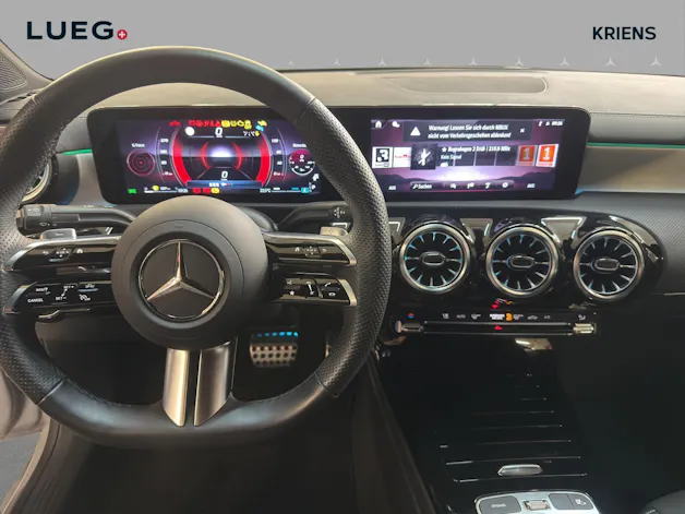 MERCEDES-BENZ CLA 200 - AMG / Rückfahrkamera / Ambiente-Licht / Volldigitales Display