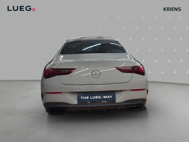 MERCEDES-BENZ CLA 200 - AMG / Rückfahrkamera / Ambiente-Licht / Volldigitales Display