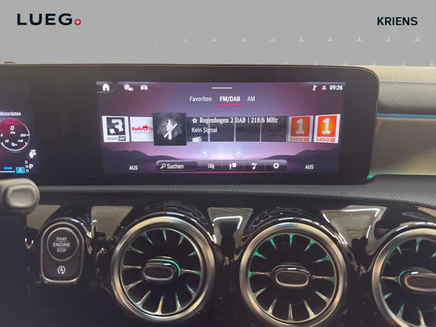 MERCEDES-BENZ CLA 200 - AMG / Rückfahrkamera / Ambiente-Licht / Volldigitales Display