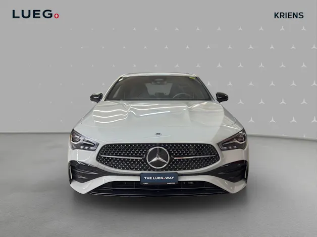 MERCEDES-BENZ CLA 200 - AMG / Rückfahrkamera / Ambiente-Licht / Volldigitales Display